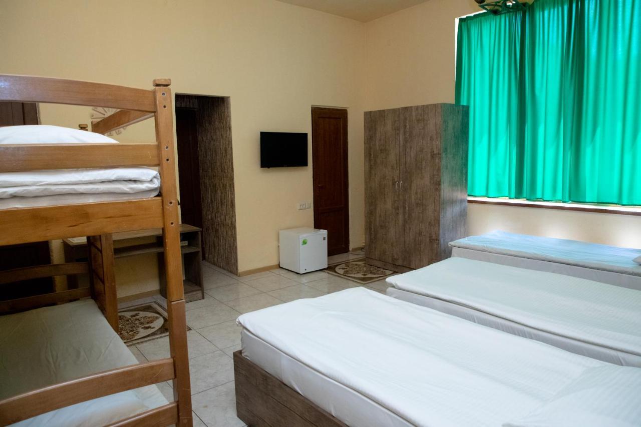 Primavera Hotel Jerevan Eksteriør bilde