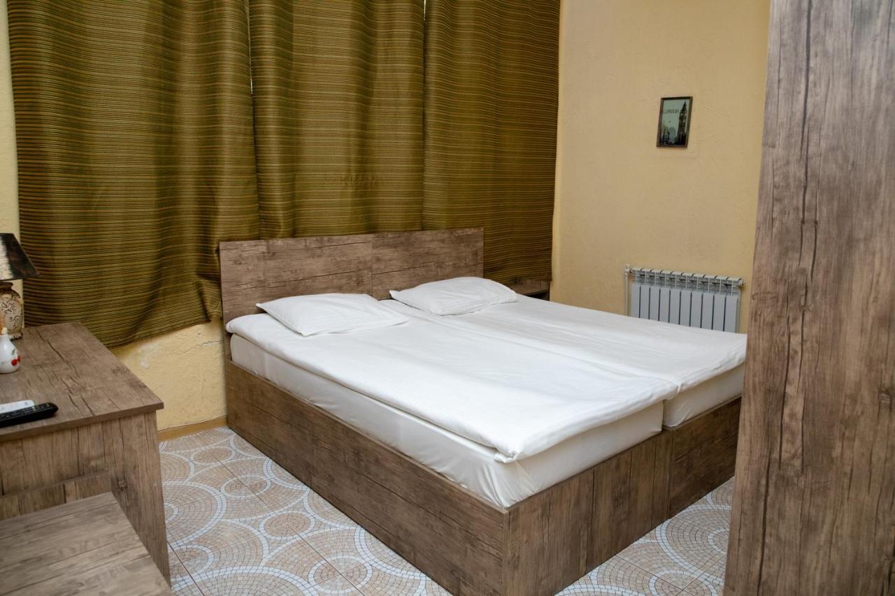 Primavera Hotel Jerevan Eksteriør bilde